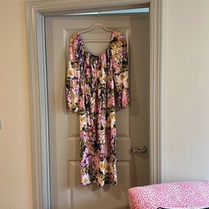 H&M floral maxi dress - size medium
